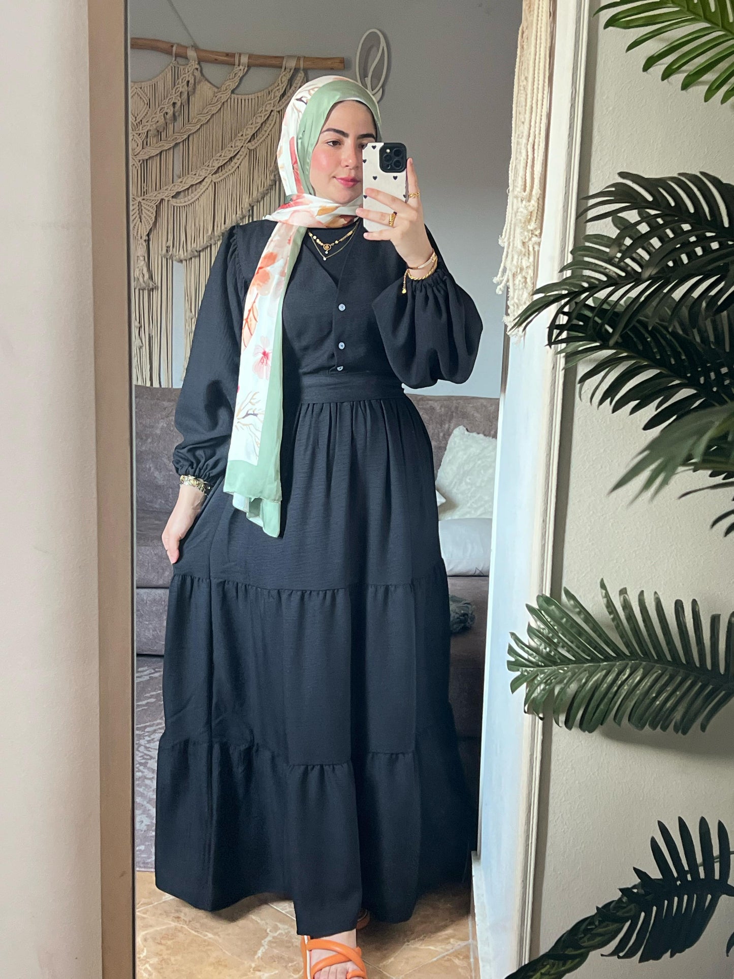 Laila set